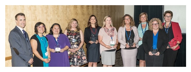 Photo of the Minnesota staff that received the 2017 Program Innovation Community Collaboration award.